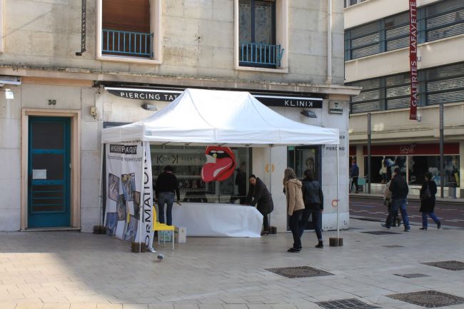 Tente pour inauguration en centre ville